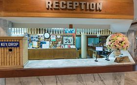 Nana Hotel  3*